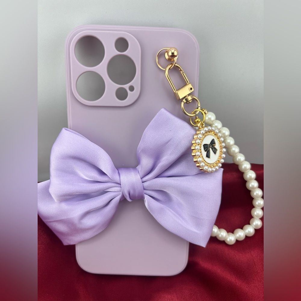 Lavender Bow iPhone 16 Pro Max Case with Elegant Pearl Strap - Picture 6 of 6